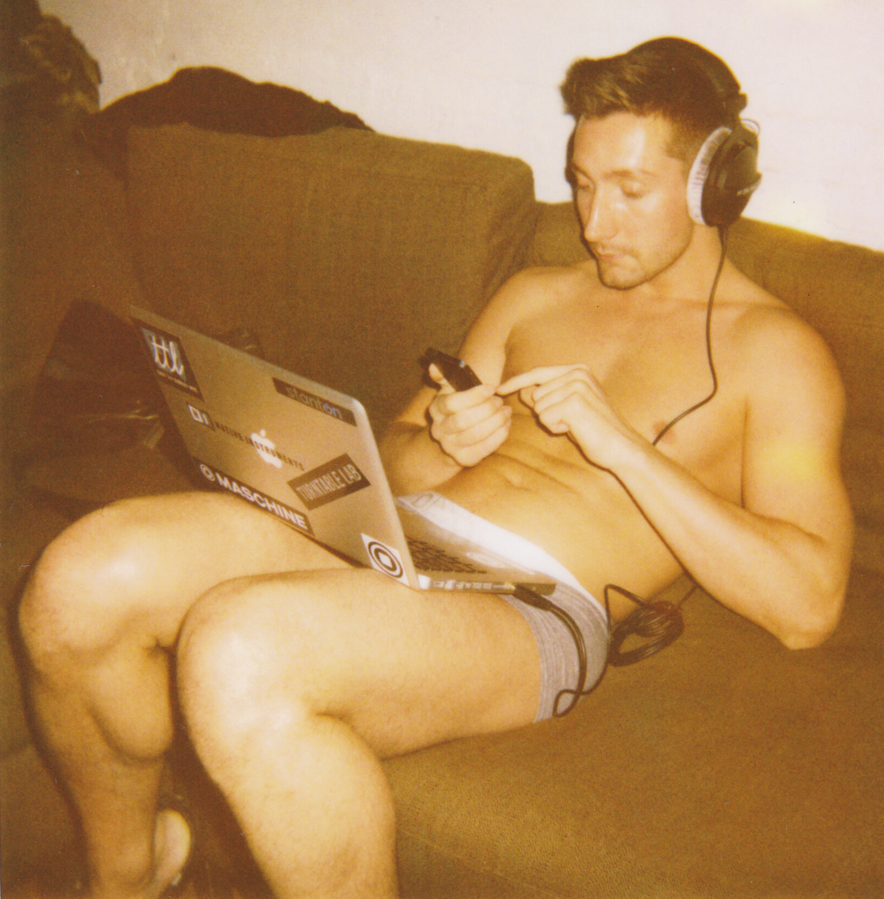 Browsing_Grindr
